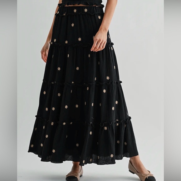 Boutique Black Embroidered Skirt & Blouse Set | Size S | NWT - Picture 4 of 4